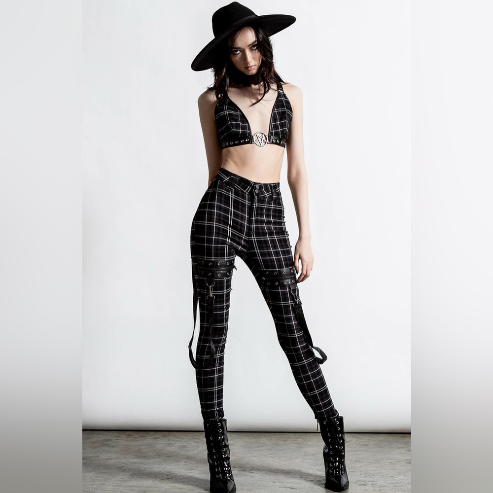 Dead resistance trousers